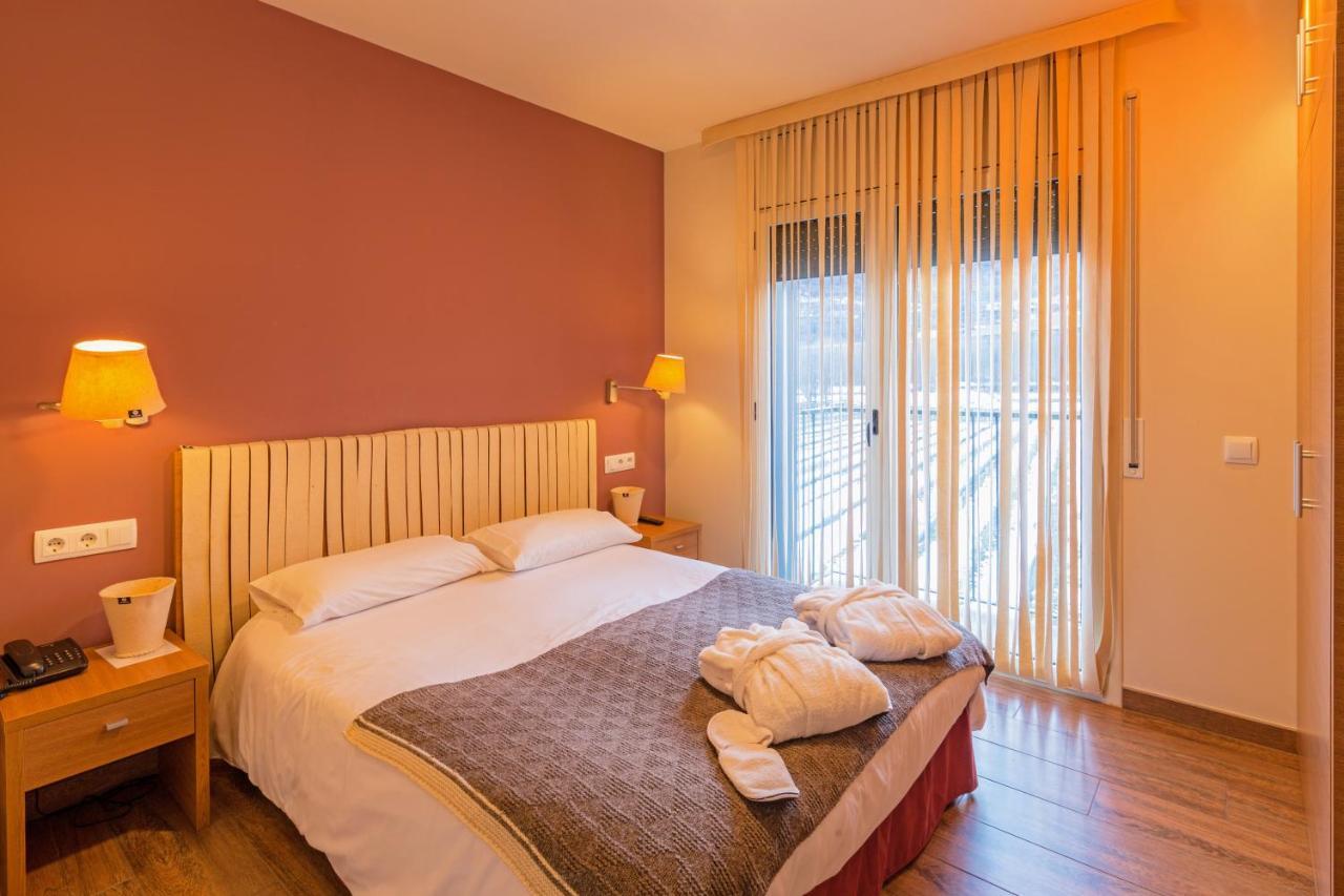Superior One-Bedroom Apartment Xisqueta Spa Access,974870752:JPEG